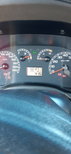 Imagen 2 de 9 de Fiat Siena 2007 1.8 Hlx Class