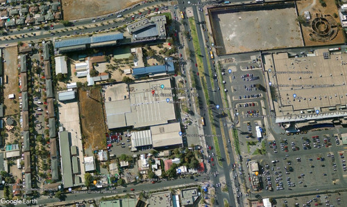 Stripcenter Concha Y Toro, Local 6, 42 M2