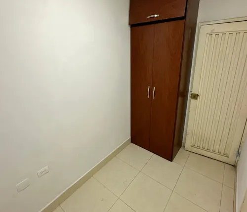 Arriendo Apartaestudio En Primer Piso Con Patio Barrio La Flora Norte De Cali