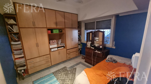Venta De Casa De 4 Ambientes Con Cochera Y Fondo Libre En Wilde