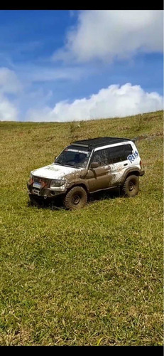 Mitsubishi Pajero Tr4-2.0-automatica
