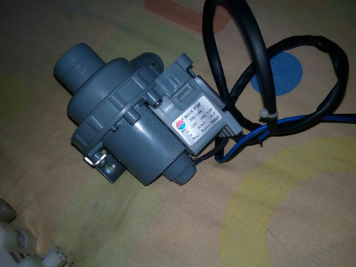 Imagen 3 de 3 de Bomba De Agua Lavadora Mabe Ge Samsung LG
