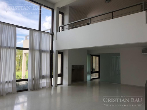 Casa En Venta Con Renta En Los Castores, Nordelta