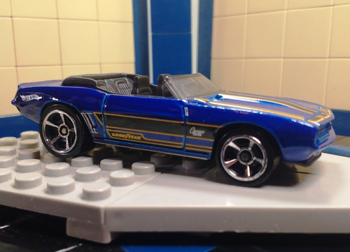 Priviet Gm Chevrolet Camaro '69 Convertible Hot Wheels 2