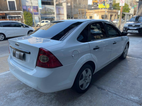 Imagen 4 de 11 de Ford Focus Ii 1.6 Exe Sedan Style Sigma 2013