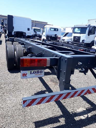 Imagem 11 de 13 de Iveco Tector 240e22