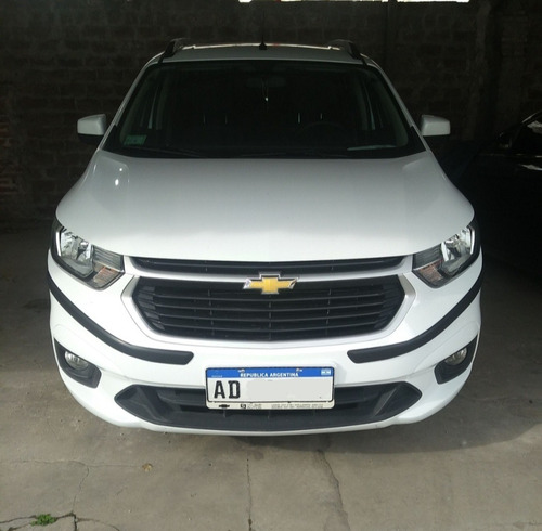 Imagen 11 de 15 de Chevrolet Spin 2018 1.8 Lt 5as 105cv L19