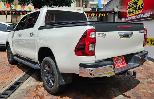 Toyota Hilux 2.4 Diésel 4X4