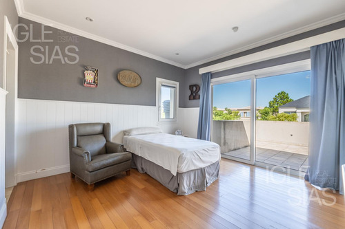 Casa Al Lago En Alquiler Y Venta En Los Castores