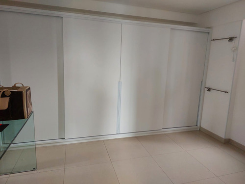 Imóvel Raro Na Av. Boa Viagem 2 Suítes No Prestigiado Edifício Maria Júlia - Pina