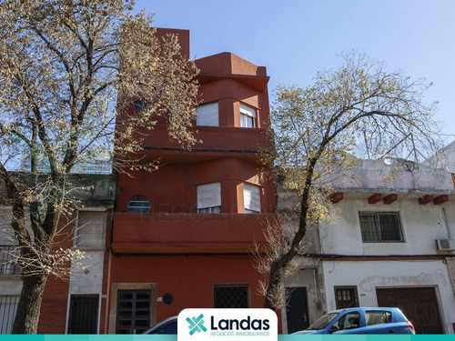 Imagen 1 de 17 de Venta Apartamento 3 Dormitorios Centro Montevideo