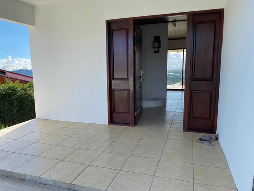 Imagen 6 de 23 de Casa Naranjo For Sale