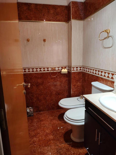 Casa En Venta - 6 Dormitorios 6 Baños - Cocheras - 556mts2 - Villa Del Parque