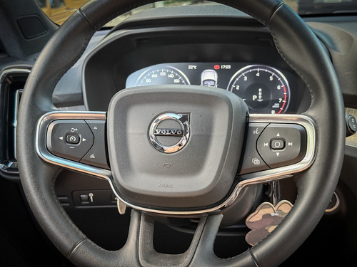 Volvo XC40 2.0 T5 Momentum Awd 5p