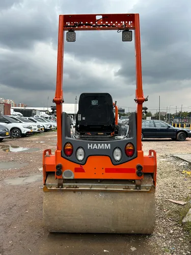 Vibrocompactador Hamm Hv12 Año 2023