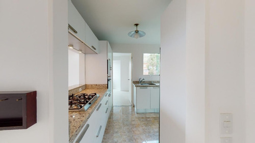 Imagen 5 de 19 de Apartamento En Venta En Lomas Del Sol
