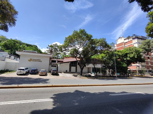 Terreno En Venta En Av. Principal De El Cafetal 1.100m2