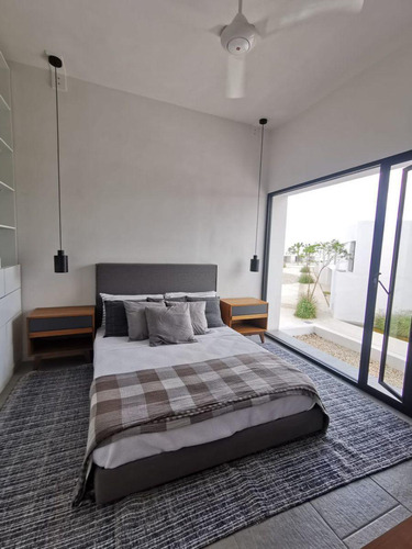Casa En Venta Merida, Cholul En Privada, Modelo 220, A 4 Meses.