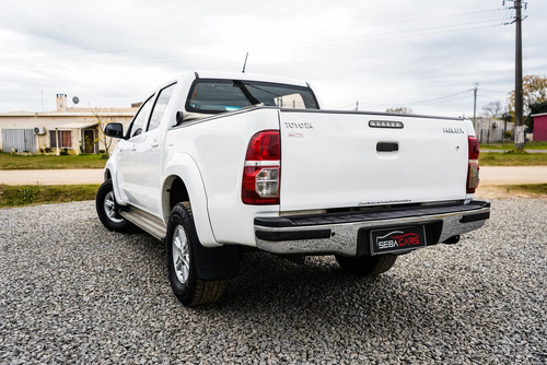 Toyota Hilux 2.7 Cd Srv Vvti 4x2