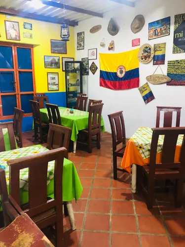 Venta De Restaurante De Comida Típica Colombiana En La Candelaria De Valencia Incluye Casa Comercial Y Fondo De Comercio Del Reconocido Restaurante Jose Felix
