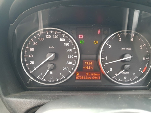 Imagen 8 de 15 de Bmw Serie 3 2.0 320i Sedan Active 2008