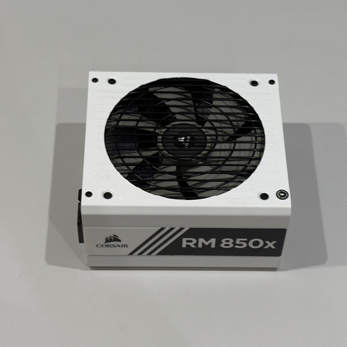 Fonte Corsair Rm850x 850w 80 Plus Gold Modular Cp-9020188-ww Branco (Usado)