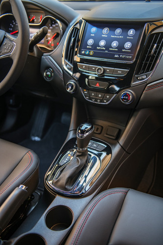 Chevrolet Cruze 5 1.4 Rs At 5 p