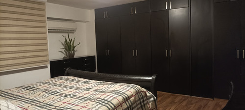 En Venta Excelente Apartamento En Altamira Sur Yep21