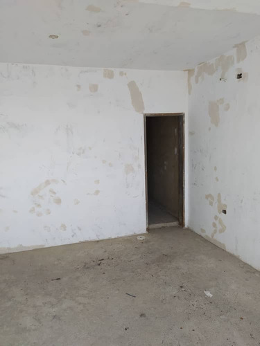Imagen 16 de 24 de Se Vende Casa En Santa Rita Linares Alcántara 04124827470