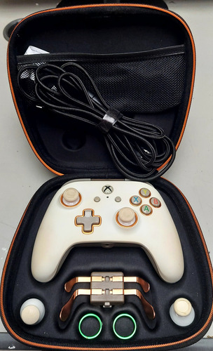 Controle Joystick Fusion Para Xbox One Branco Branco (Usado)