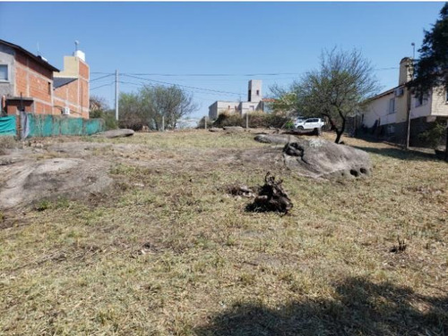 Lote En Villa Del Lago 1050m2