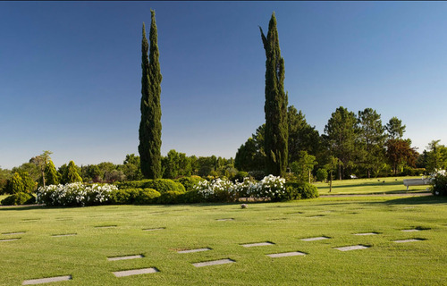 Imagen 2 de 10 de 2 Parcelas Nuevas En Parque Memorial Muy Bien Ubicadas