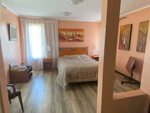 Oportunidad. Vende Dueño. Hermosa Casa Familiar Sector Haras
