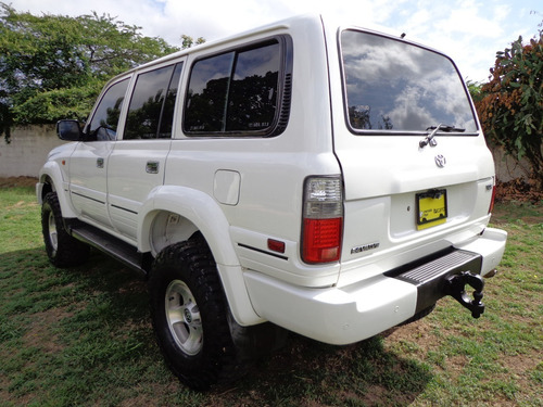 Imagen 7 de 18 de Toyota Burbuja Vx 2007 4.5l V6 4x4 Automático