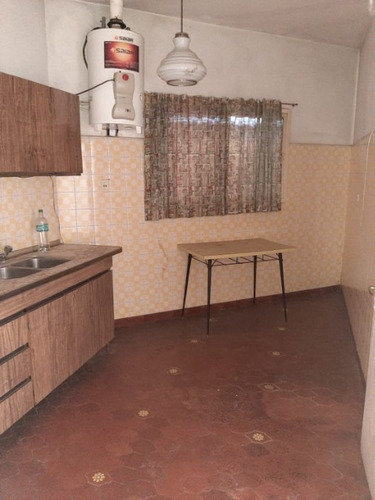 Imagen 5 de 14 de Oportunidad - Casa Ph De 2 Ambientes En Venta - Moron Centro