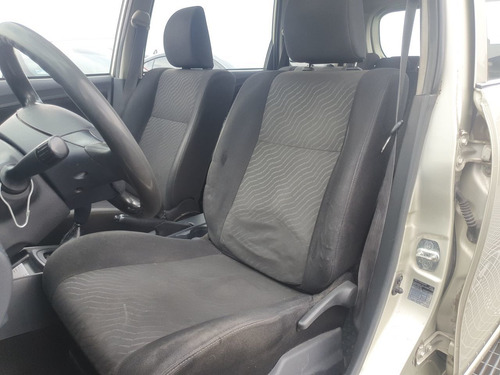 Imagen 6 de 25 de Toyota Avanza 5 Pts Le Ta A/ac Ba R-14