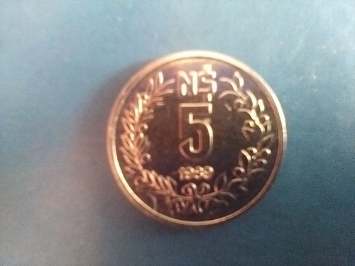 Moneda Uruguay De 5 Nuevos Pesos Del Año 1989 