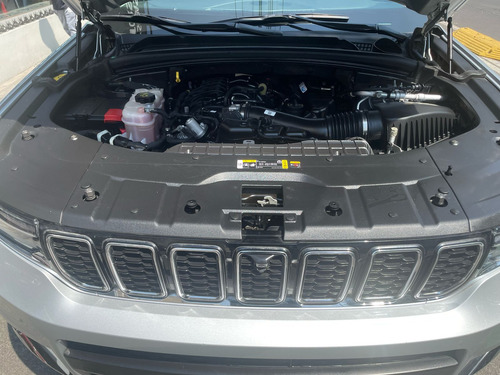 Jeep Grand Cherokee 5p Limited 4x2 L V6/3.6 Aut QC Dual