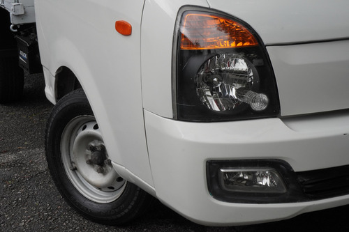 Hyundai HR 2.5 LONGO SEM CAÇAMBA 4X2 16V 130CV TURBO INTERCOOLER DIESEL 2P MANUAL