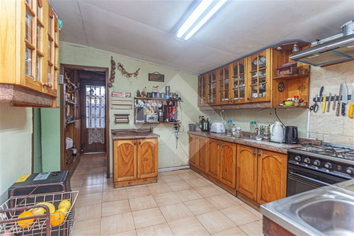 Casa En Venta De 5 Dorm. Con Piscina En Las Condes