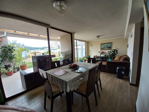 Casa Mediterránea En Condominio ,con Amplio Patio Privado