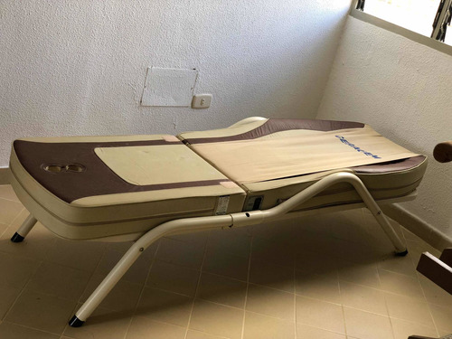 Imagen 3 de 9 de Cama De Masajes Ceragem