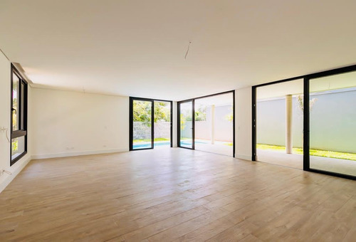 Imagem 2 de 21 de Boulevard Ibirapuera | Casa Nova Em Condomínio, Piscina, Jardim, 3 Suítes E 4 Vagas. Alameda Dos Nhambiquaras, 111 - 500 Metros Parque Das Bicicletas - Ca0949