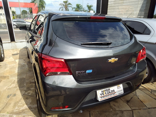 Chevrolet Onix 2018