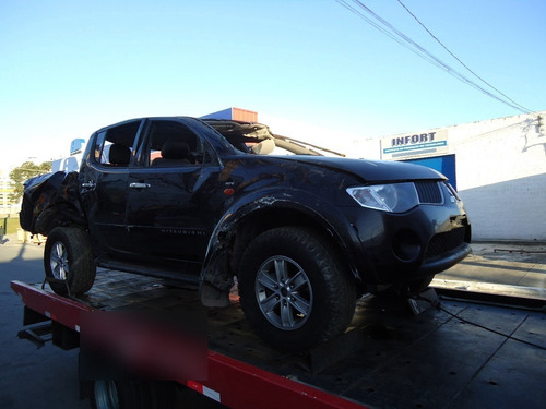 Imagem 3 de 3 de Sucata Mitsubishi L200 Triton 3.2 Hpe Peças Motor Cambio /11