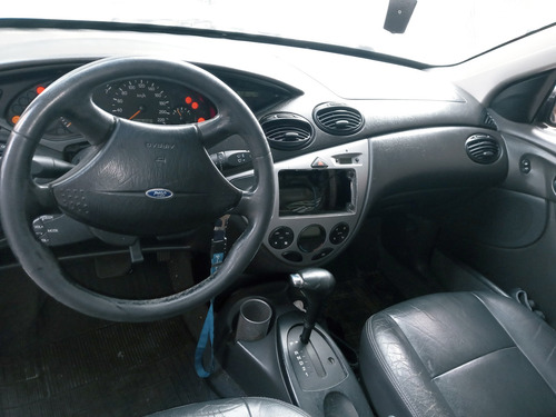 Imagem 1 de 4 de Ford Focus 2003 2.0 Ghia 5p 130 Hp