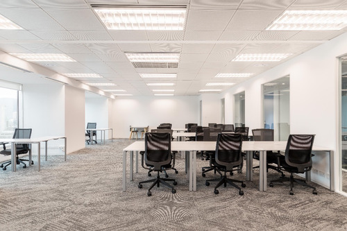 Renta De Oficinas Profesionales Amuebladas Para 15 Personas En Regus Plaza Leibnitz