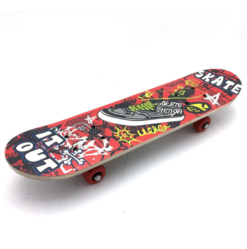 Imagen 1 de 5 de Patineta Skate De Madera Chico Varios Diseños