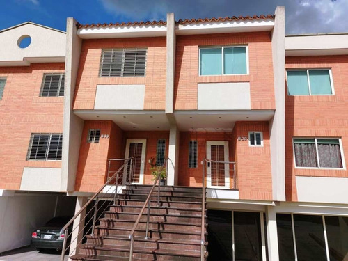 Venta Town House Resid. Doral Park, Urb. Mañongo