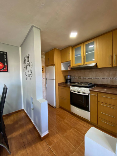 Apartamento En Venta Los Teques Céntrico. Res. Parque Knoop.